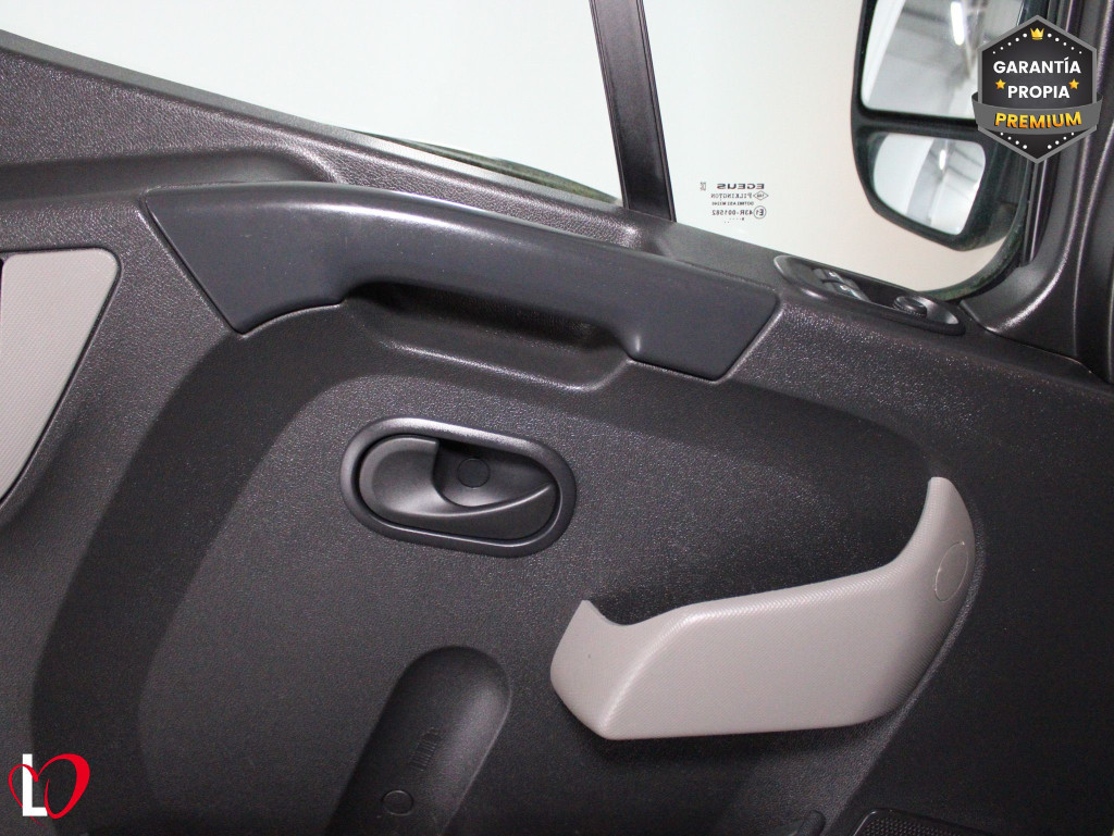 RENAULT MASTER 2.3 DCI COMBI 7 L2 H2 131 de segunda mano