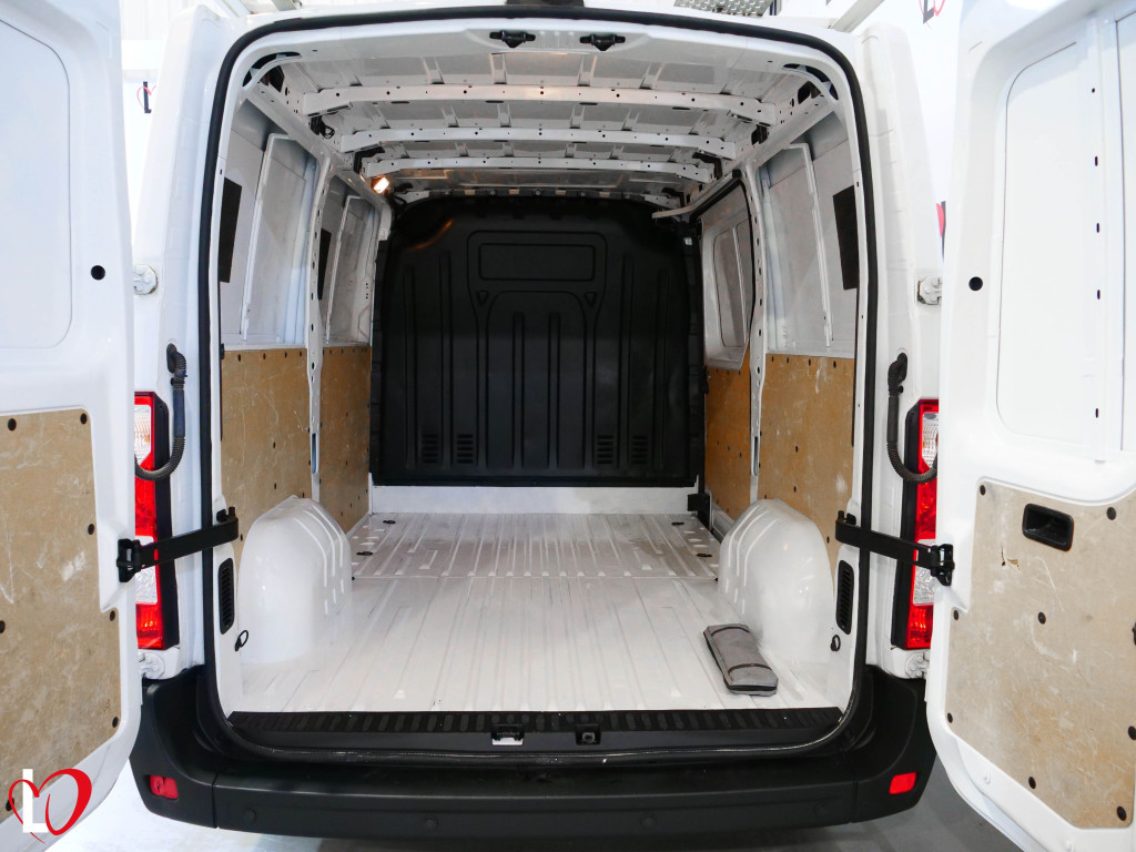 RENAULT MASTER 2.3 DCI FURGON L1 H1 130 de segunda mano