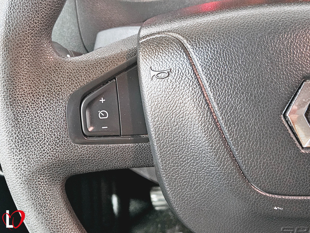 RENAULT MASTER 2.3 DCI FURGON L1 H1 de segunda mano