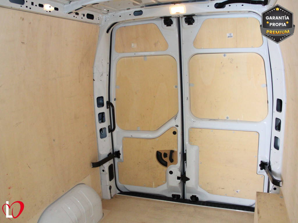 RENAULT MASTER 2.3 DCI FURGON L2 H2 3300 GPS 135 de segunda mano