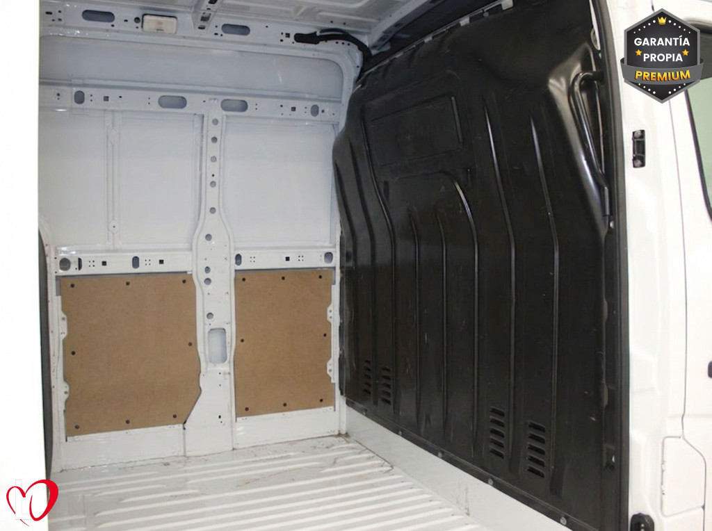 RENAULT MASTER 2.3 DCI FURGON L2H2 3300 GPS 135 de segunda mano