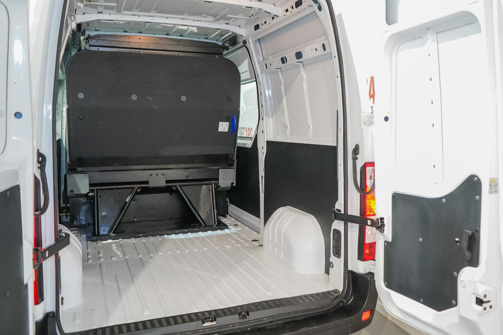 RENAULT MASTER 2.3 DCI L2 H2 7PLAZAS 110 de segunda mano