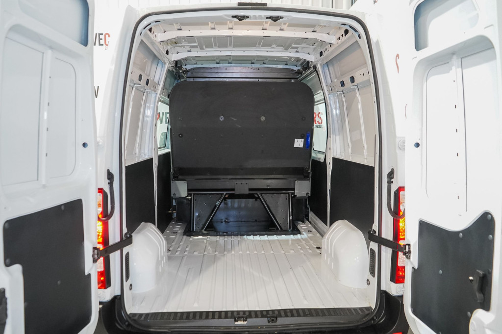 RENAULT MASTER 2.3 DCI L2 H2 7PLAZAS 110 de segunda mano