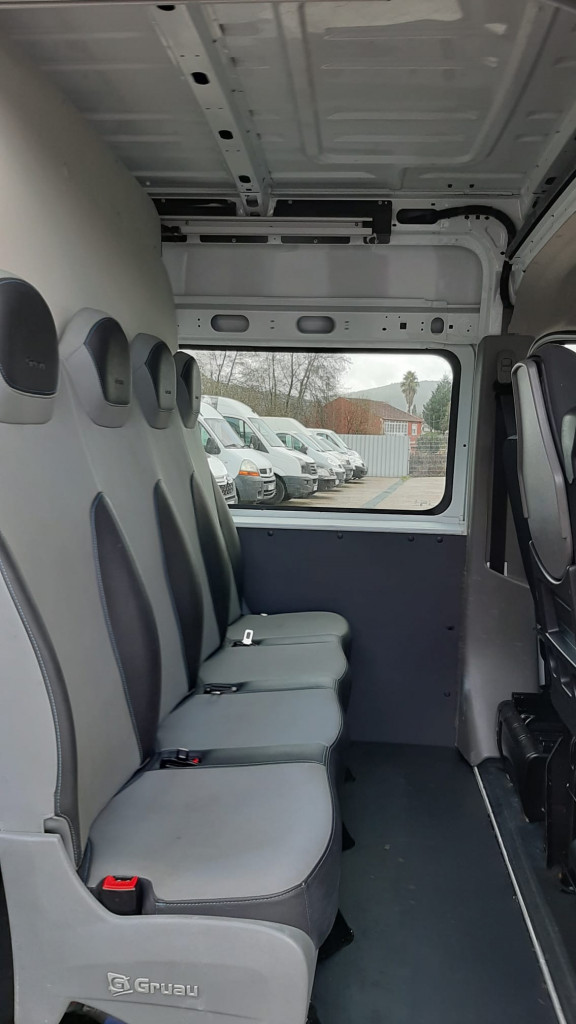 RENAULT MASTER COMBI 7 PLAZAS L2H2 2.3 DCI 3500 110 CV de segunda mano