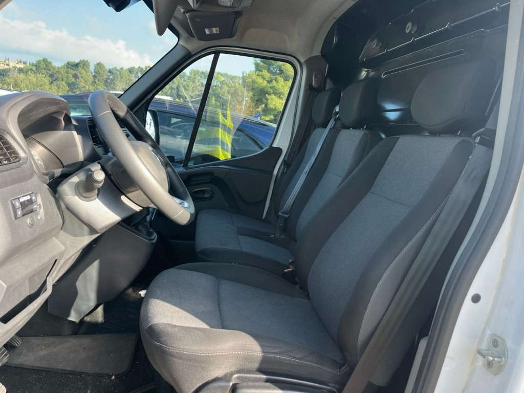 RENAULT MASTER Furgon T L3H2 3500 dCi ISOTERMO + EQUIPO FRIO 135  0 GRADOS de segunda mano