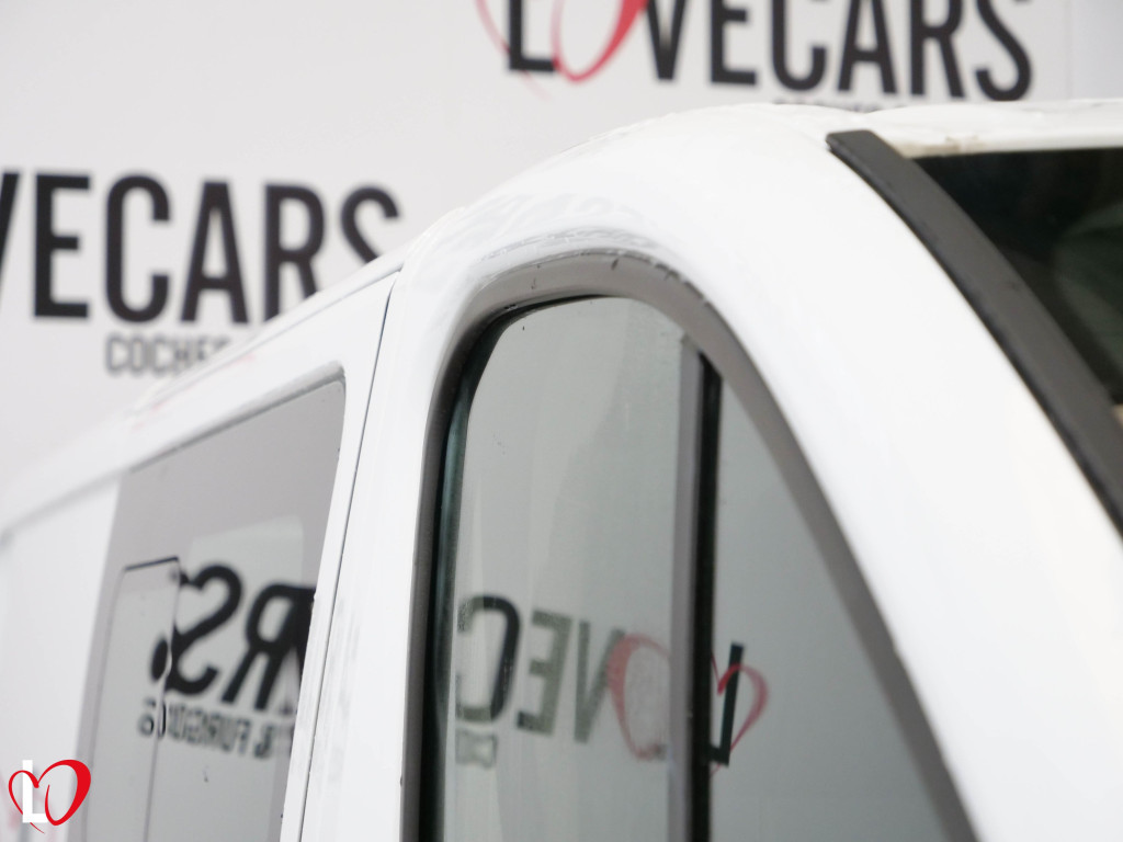 RENAULT TRAFIC 1.6 DCI COMBI 6 LARGA 120 de segunda mano