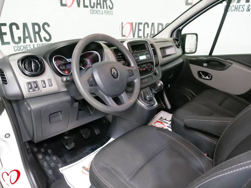 RENAULT TRAFIC 1.6 DCI COMBI 6 LARGA 120 de segunda mano