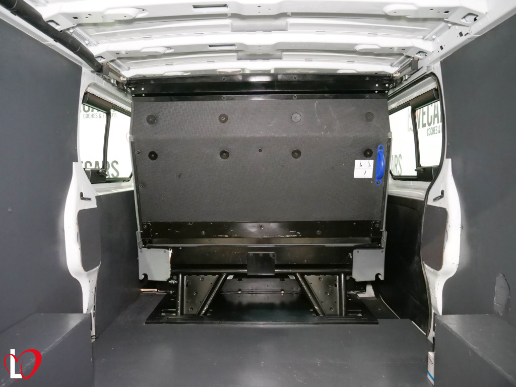 RENAULT TRAFIC 1.6 DCI COMBI 6 LARGA 120 de segunda mano