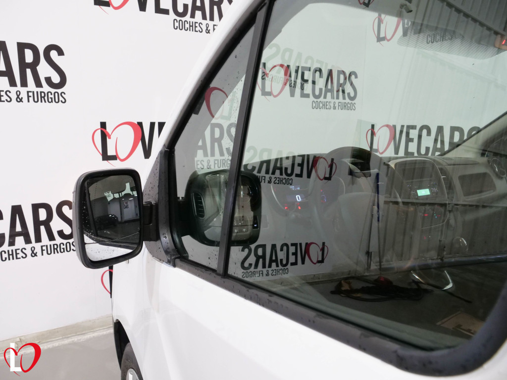 RENAULT TRAFIC 1.6 DCI COMBI 6 LARGA 120 de segunda mano