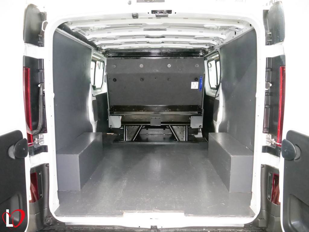 RENAULT TRAFIC 1.6 DCI COMBI 6 LARGA 120 de segunda mano