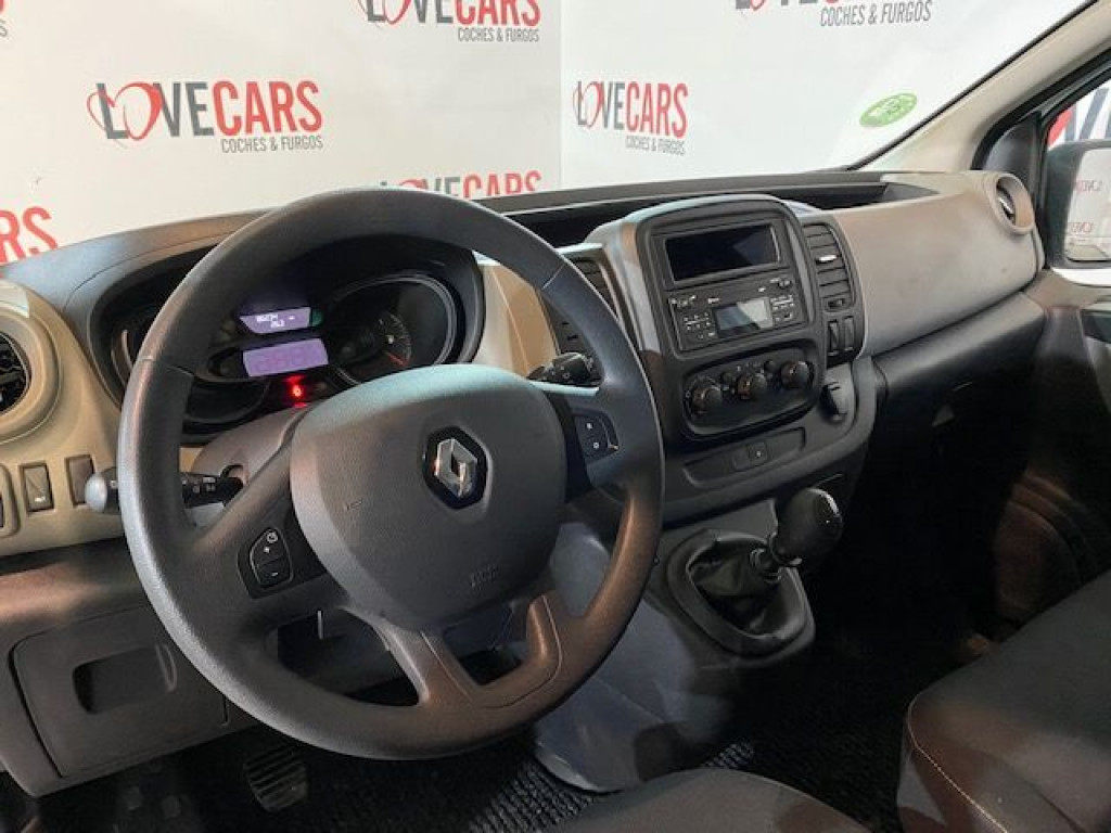 RENAULT TRAFIC 1.6 DCI COMBI 9 PASSENGER 125 de segunda mano