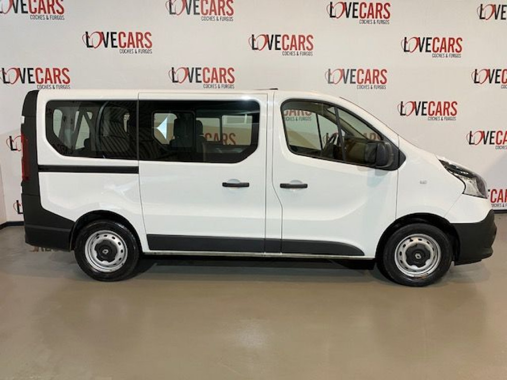 RENAULT TRAFIC 1.6 DCI COMBI 9 PASSENGER 125 de segunda mano