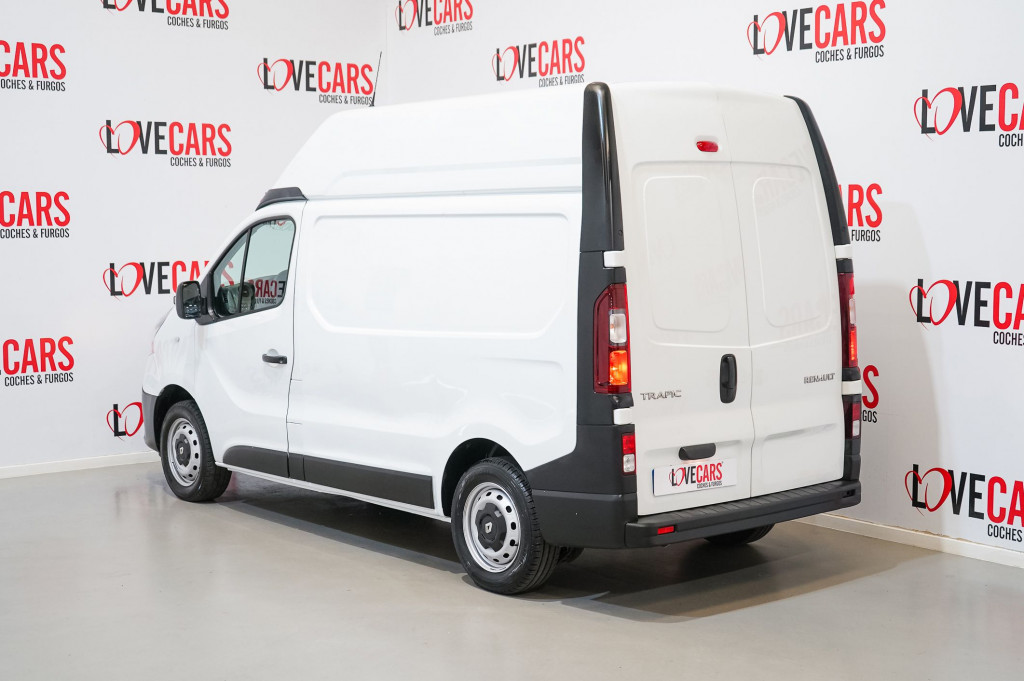 RENAULT TRAFIC 1.6 DCI FURGÓN CERRADO 29 L1 H2 125 de segunda mano