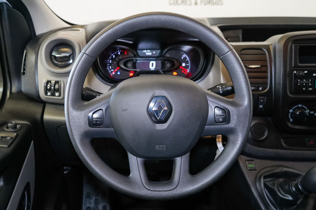 RENAULT TRAFIC 1.6 DCI FURGÓN CERRADO 29 L1 H2 125 de segunda mano