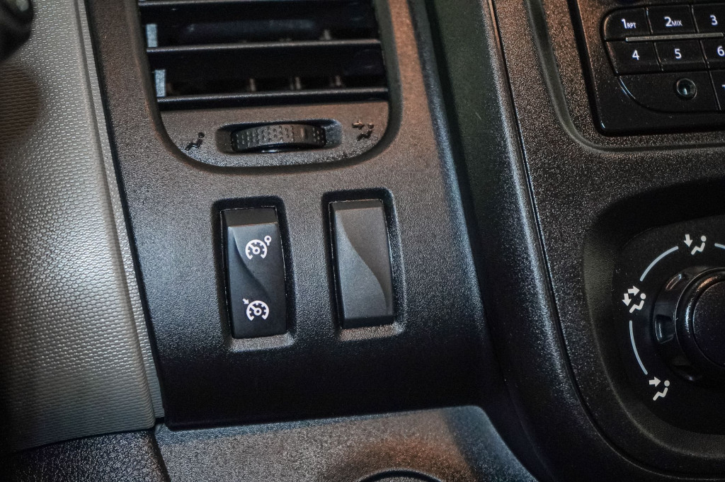 RENAULT TRAFIC 1.6 DCI FURGÓN CERRADO L2 6 VEL 95 de segunda mano