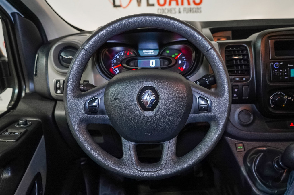 RENAULT TRAFIC 1.6 DCI FURGÓN CERRADO L2 6 VEL 95 de segunda mano