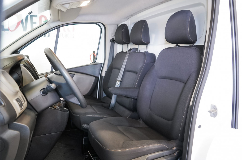RENAULT TRAFIC 1.6 DCI FURGÓN CERRADO L2 H1 120 de segunda mano