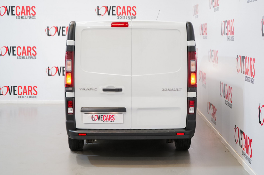 RENAULT TRAFIC 1.6 DCI FURGÓN CERRADO L2 H1 120 de segunda mano