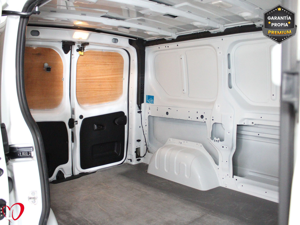RENAULT TRAFIC 1.6 DCI FURGON L1 H1 95 de segunda mano