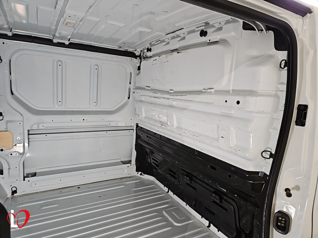RENAULT TRAFIC 1.6 DCI FURGON L1 H1 95 de segunda mano