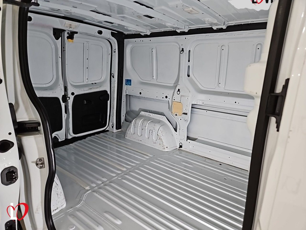 RENAULT TRAFIC 1.6 DCI FURGON L1 H1 95 de segunda mano
