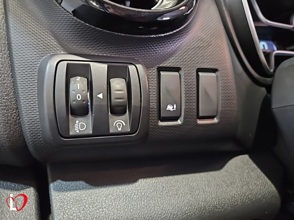 RENAULT TRAFIC 1.6 DCI FURGON L1 H1 95 de segunda mano