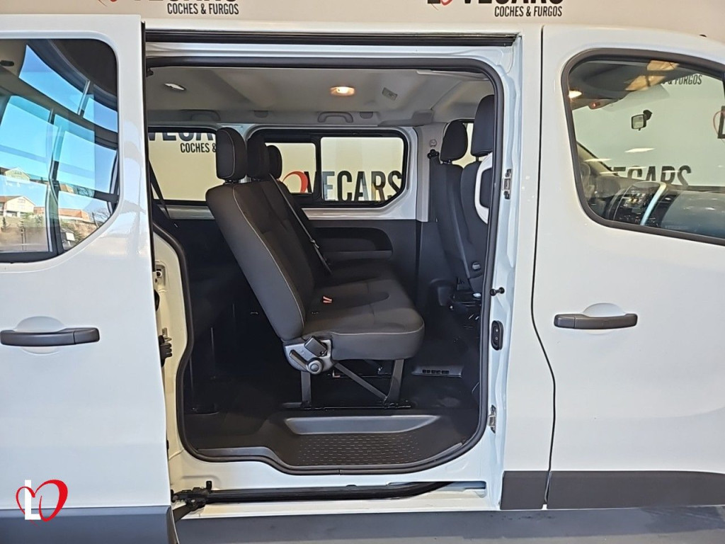 RENAULT TRAFIC 1.6 DCI ZEN L2 8 PLAZAS 125 de segunda mano