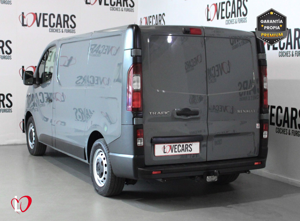 RENAULT TRAFIC 2.0 DCI AUTO.FURGON TALLER 145 de segunda mano