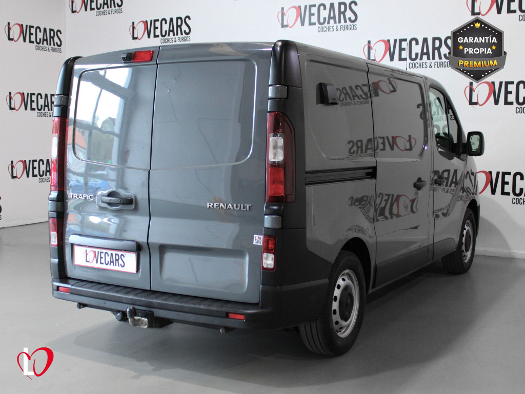RENAULT TRAFIC 2.0 DCI AUTO.FURGON TALLER 145 de segunda mano