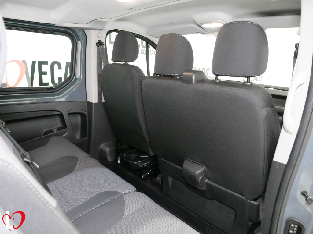 RENAULT TRAFIC 2.0 DCI COMBI 6 L2 120 de segunda mano