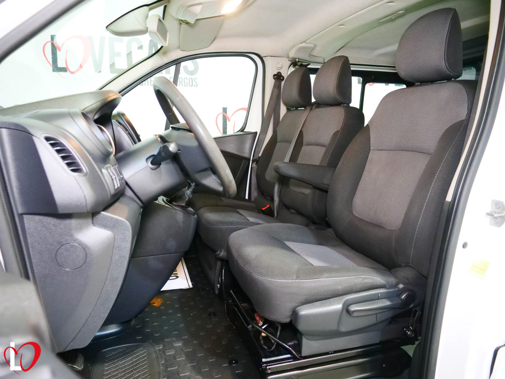 RENAULT TRAFIC 2.0 DCI COMBI 6 L2 120 de segunda mano