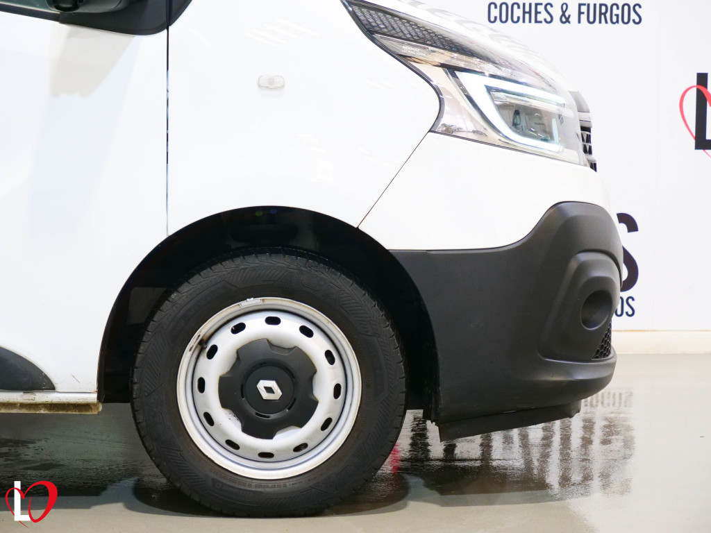 RENAULT TRAFIC 2.0 DCI COMBI 6 L2 120 de segunda mano
