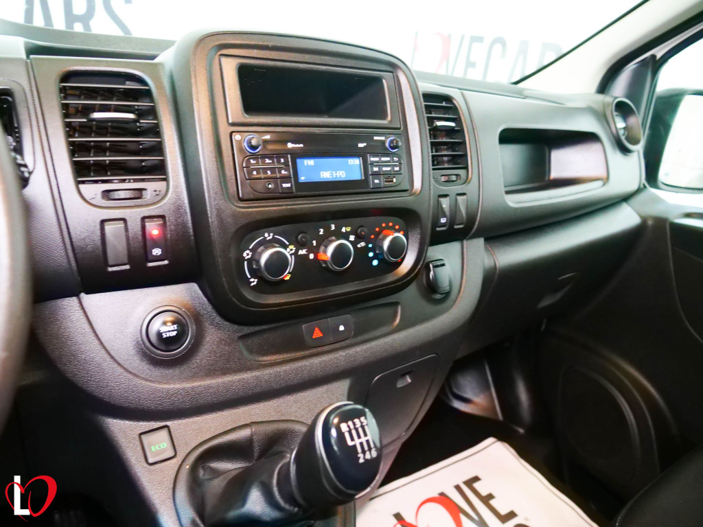 RENAULT TRAFIC 2.0 DCI COMBI 6 L2 120 de segunda mano