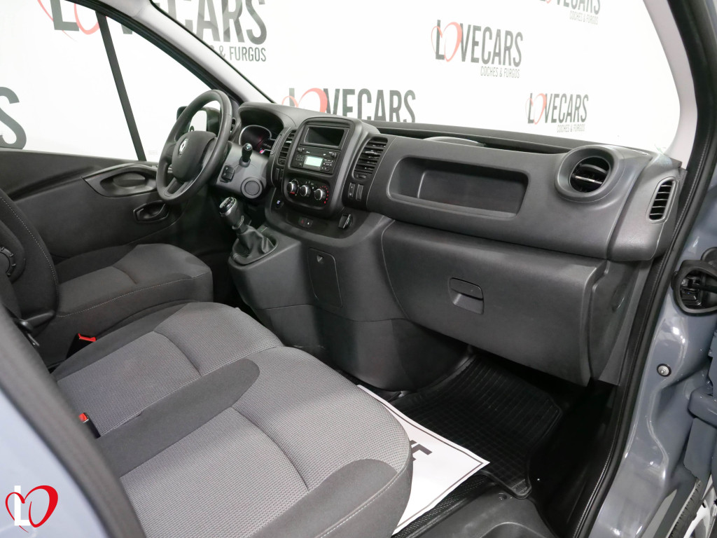 RENAULT TRAFIC 2.0 DCI COMBI 6 L2 120 de segunda mano