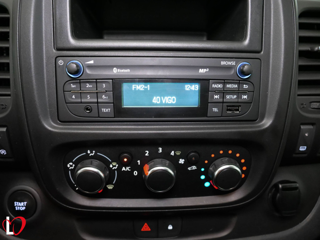 RENAULT TRAFIC 2.0 DCI COMBI 6 L2 120 de segunda mano