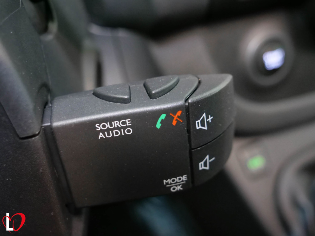 RENAULT TRAFIC 2.0 DCI COMBI 6 L2 120 de segunda mano