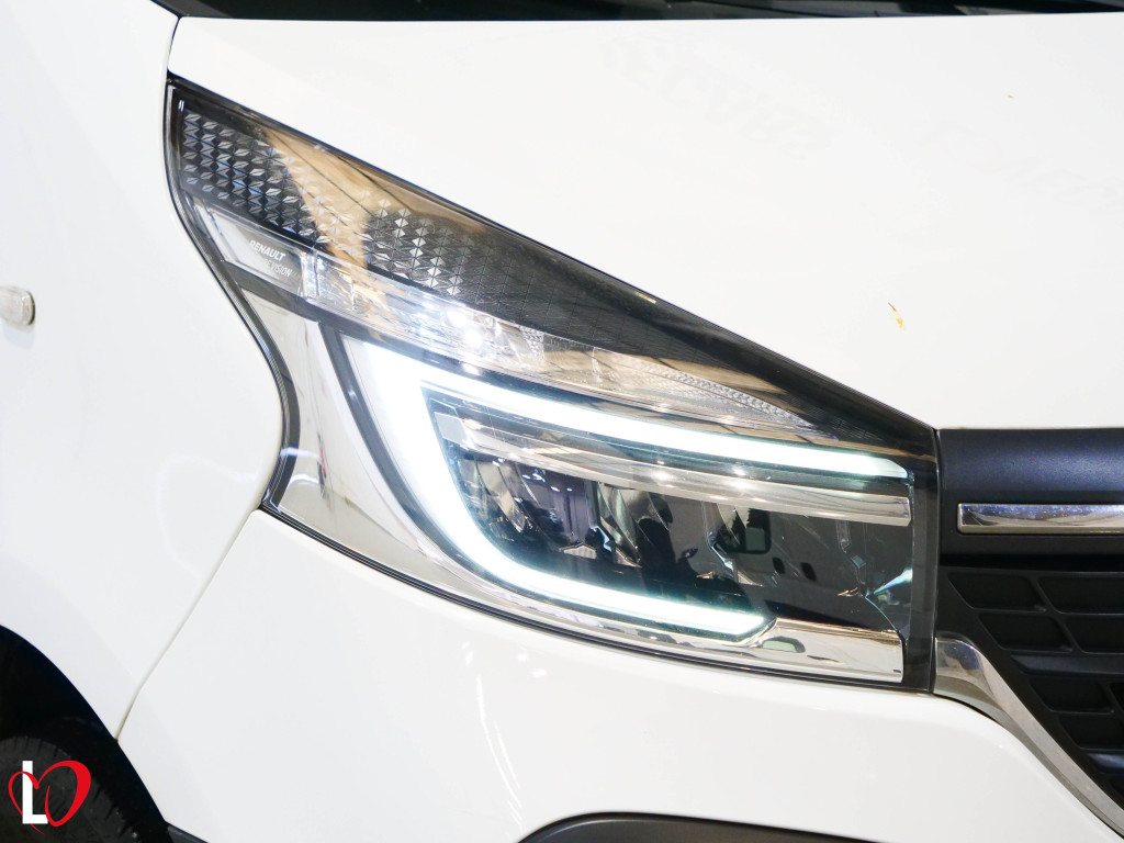 RENAULT TRAFIC 2.0 DCI COMBI 6 L2 120 de segunda mano