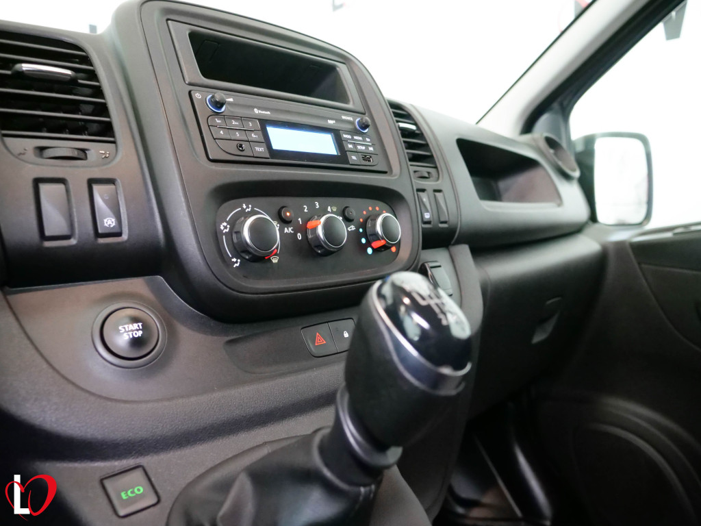 RENAULT TRAFIC 2.0 DCI COMBI 6 L2 120 de segunda mano