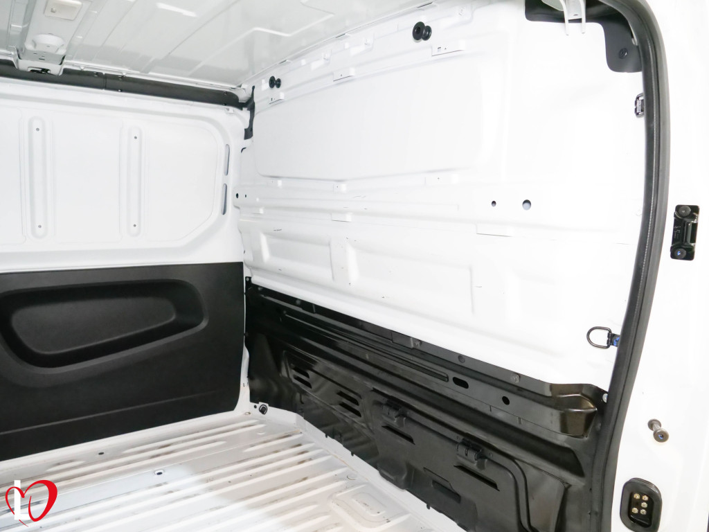 RENAULT TRAFIC 2.0 DCI FURGON L2 120 de segunda mano