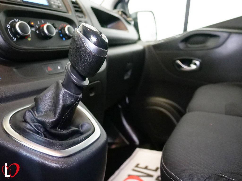 RENAULT TRAFIC 2.0 DCI FURGON L2 120 de segunda mano