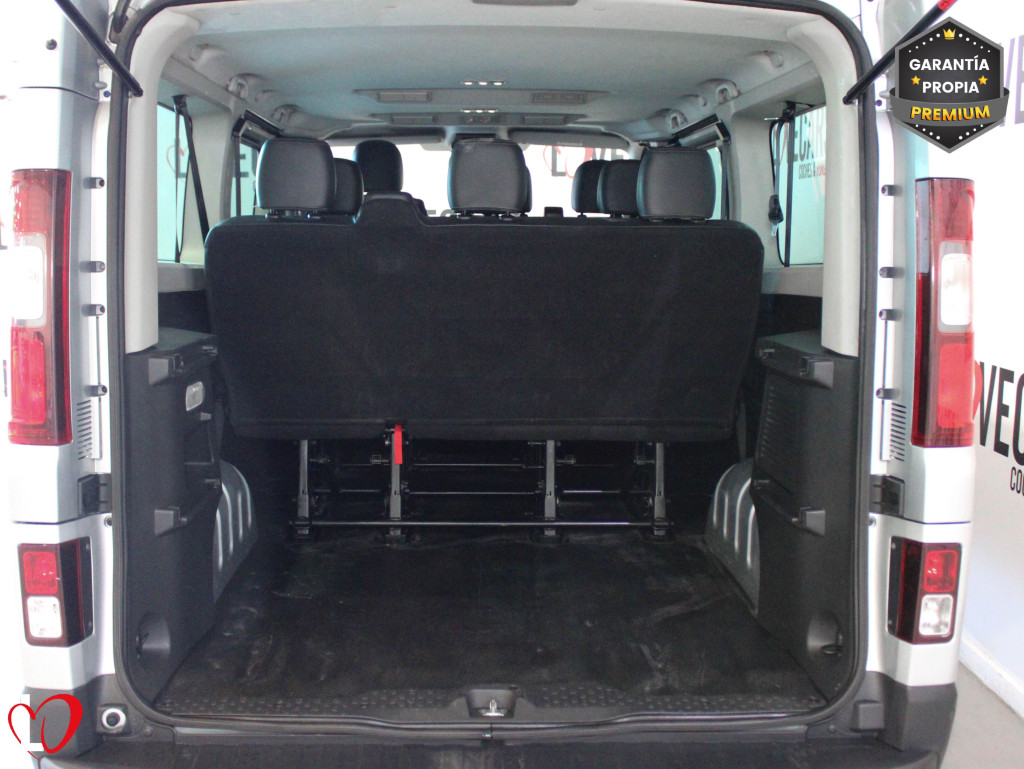 RENAULT TRAFIC 2.0 DCI LARGA COMBI 9 150 de segunda mano