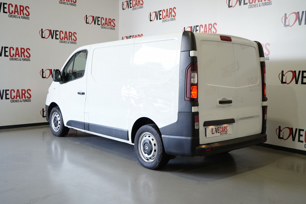 RENAULT TRAFIC DCI FURGON CERRADO 90 de segunda mano