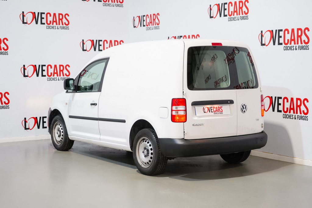 VOLKSWAGEN CADDY 1.6 TDI FURGÓN CERRADO 75 de segunda mano