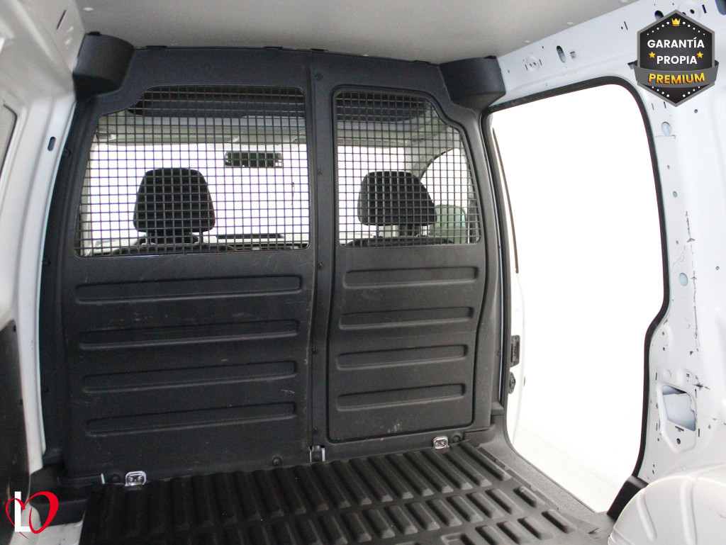 VOLKSWAGEN CADDY 2.0 TDI BMT FURGÓN CERRADO 102 de segunda mano