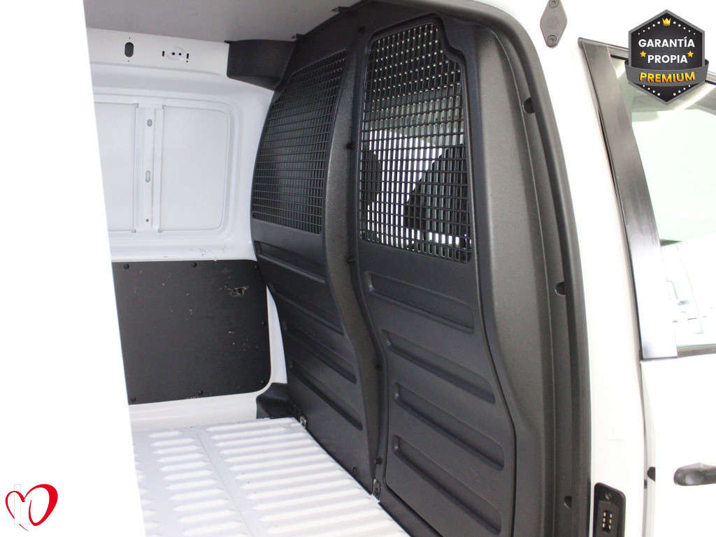 VOLKSWAGEN CADDY 2.0 TDI BUSINESS FURGÓN 4X4 6 VEL 122 de segunda mano