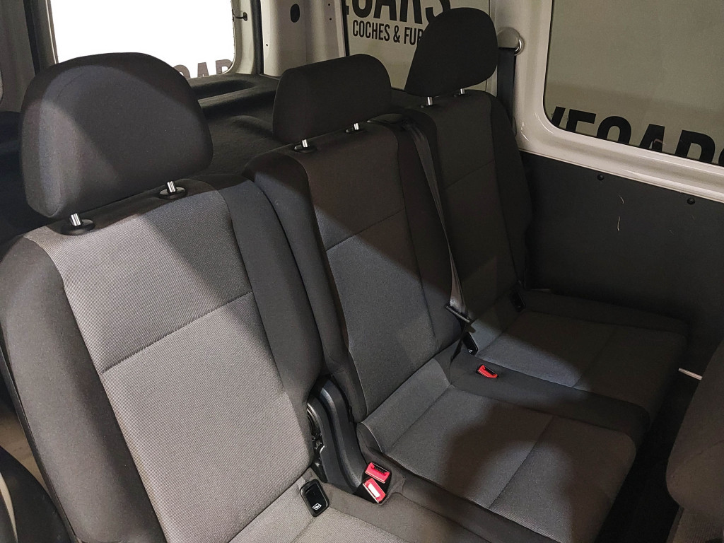 VOLKSWAGEN CADDY 2.0 TDI COMBI 5 PLAZAS 102 de segunda mano
