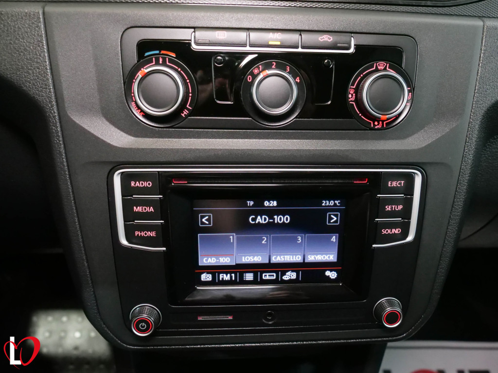 VOLKSWAGEN CADDY 2.0 TDI FURGÓN CERRADO 102 de segunda mano