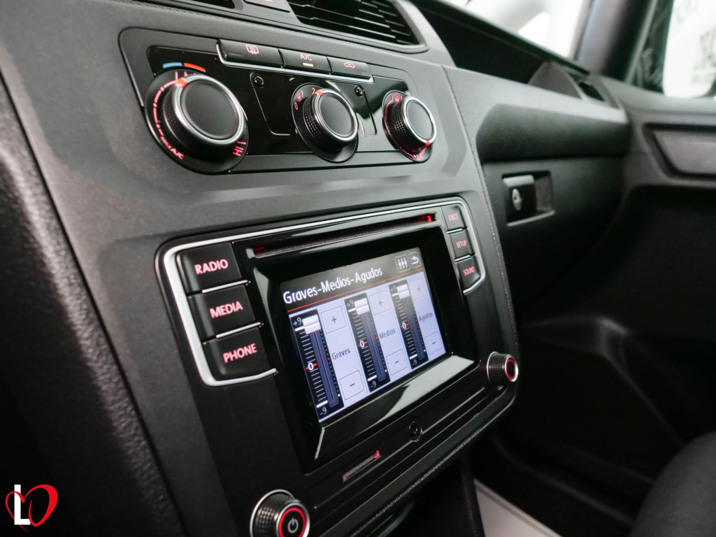 VOLKSWAGEN CADDY 2.0 TDI FURGÓN CERRADO 102 de segunda mano