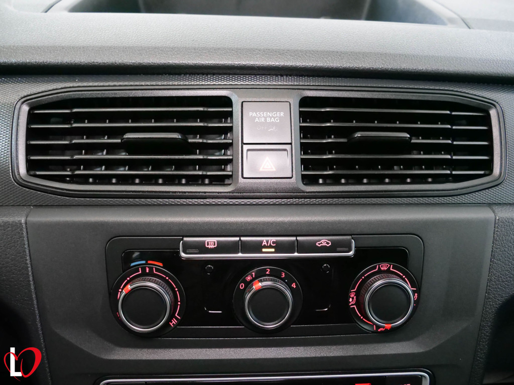 VOLKSWAGEN CADDY 2.0 TDI FURGÓN CERRADO 102 de segunda mano