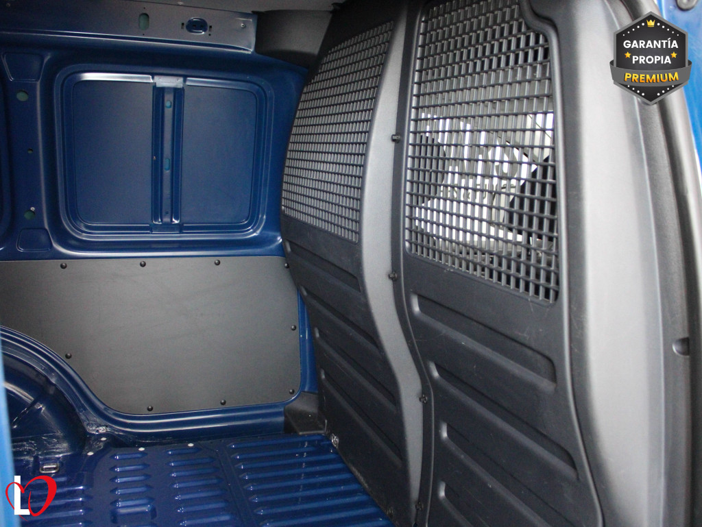 VOLKSWAGEN CADDY 2.0 TDI FURGÓN CERRADO 102 de segunda mano